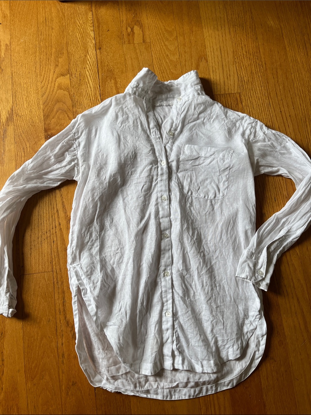 Casual Women’s Athleta White Button-Down Linen Shirt
